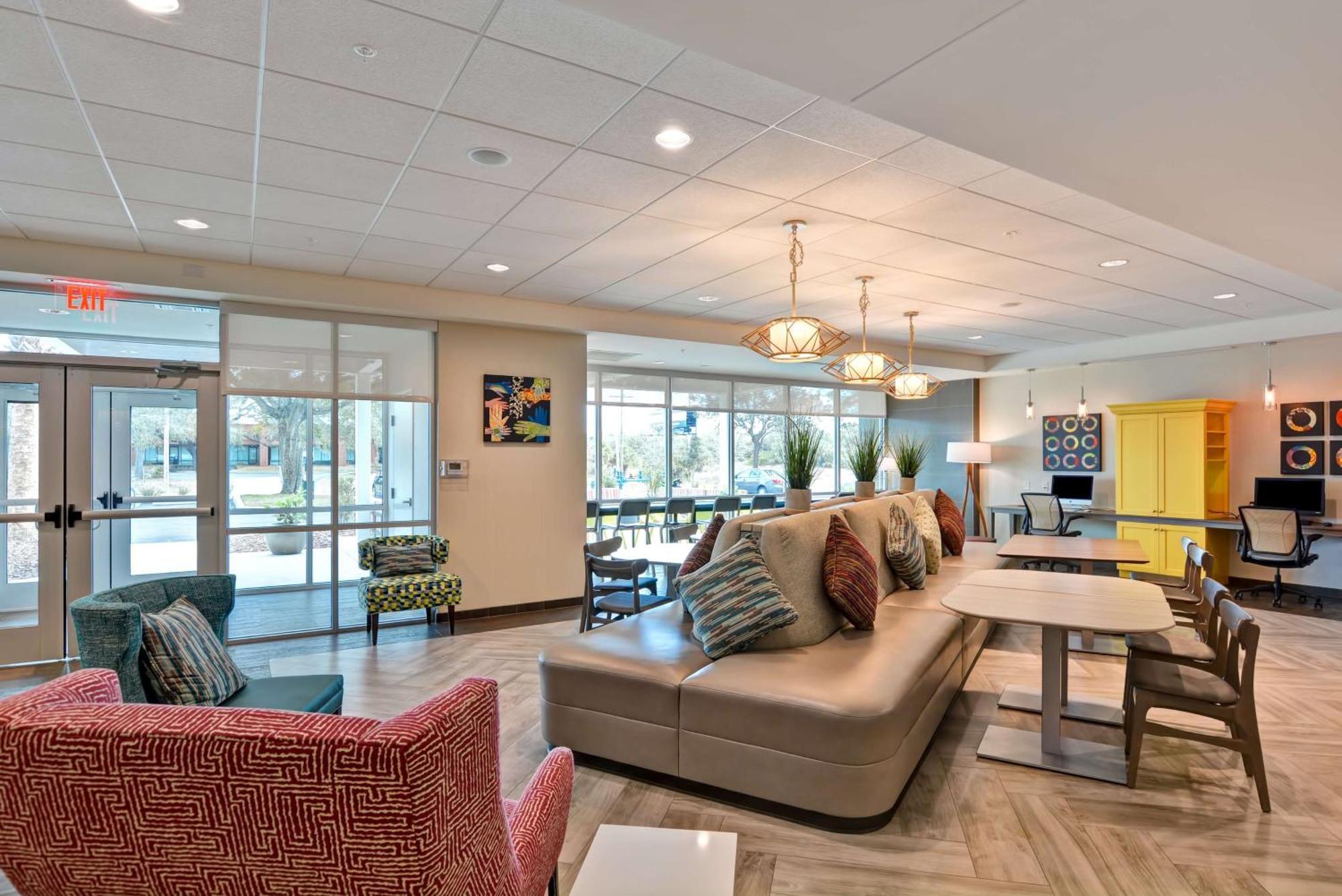 Home2 Suites By Hilton Tampa Usf Near Busch Gardens Dış mekan fotoğraf